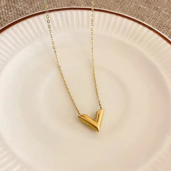 V golden pendant