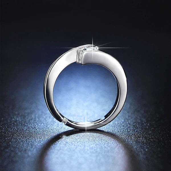 Elegant twist solitaire diamond ring