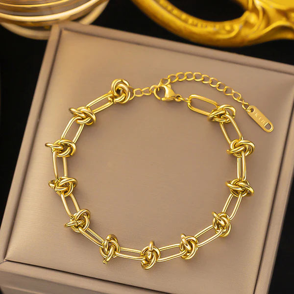 Aesthetic golden chain golden bracelet