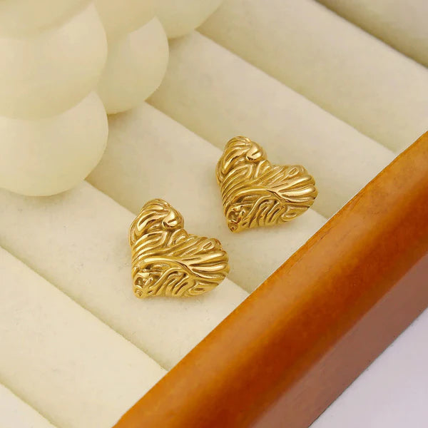 Luvora – Gold-Plated Anti-Tarnish Stainless Steel Heart Stud Earrings