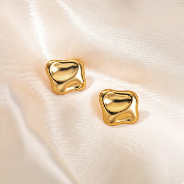 Quadra Gleam – Gold-Plated Anti-Tarnish Stainless Steel Square Stud Earrings