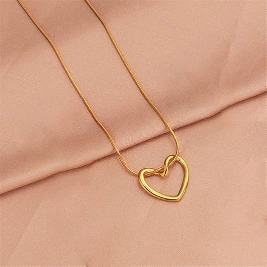 Elegant heart charm Pendant