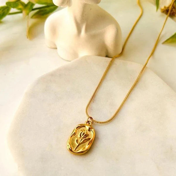 Highly detailed flower charm gold platted Pendant