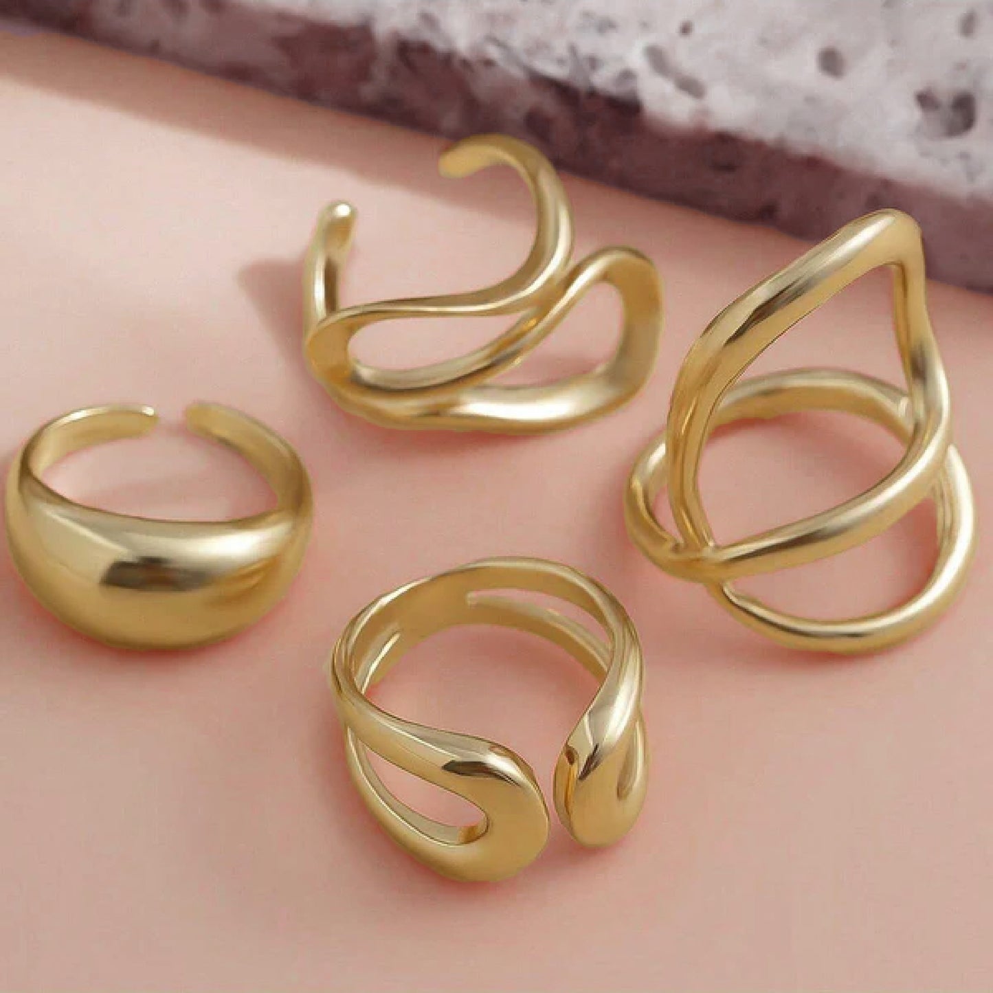 Gold platted rings set of 4
