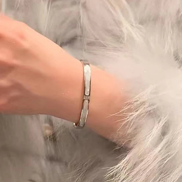 Silver Glair– Stainless Steel Silver Plated Mother of Pearls Contemporary Anti Tarnish Bracelet For Women