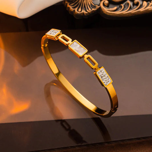 Golden Geometry – Stainless Steel Gold Plated Mother of Pearls Geometric Anti Tarnish Bracelet For Women