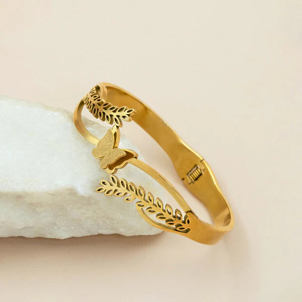 Auric Arbor – Gold Plated Stainless Steel Contemporary Tree Design Anti-Tarnish Bracelet